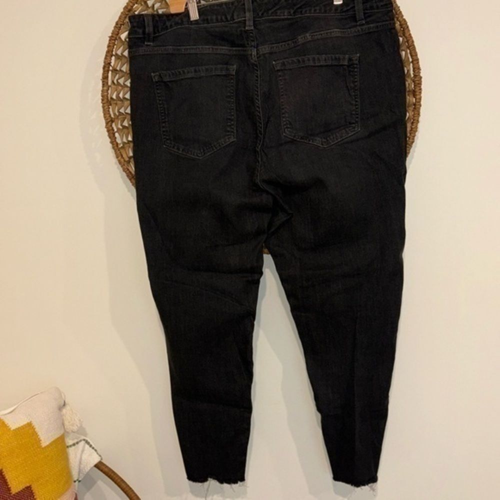 Lane Bryant black distressed skinny jeans size 20R